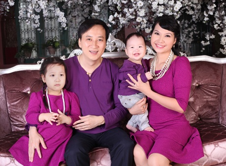 MC Mỹ Lan: “Tôi thấy có lỗi với chồng con…” - 4 Gia đình thực sự là chỗ dựa vững chắc và cũng là động lực lớn nhất để MC Mỹ Lan làm việc