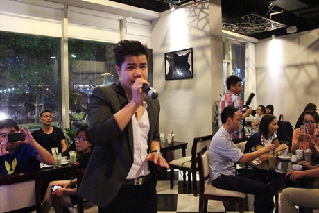 Đinh Mạnh Ninh tổ chức minishow tối ngày 26/4 tại Hà Nội