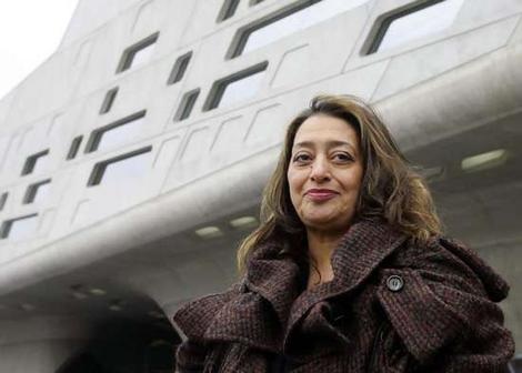 Những công trình ấn tượng nhất của “phù thủy” kiến trúc Zaha Hadid - 1 Nữ kiến trúc sư lừng danh Zaha Hadid