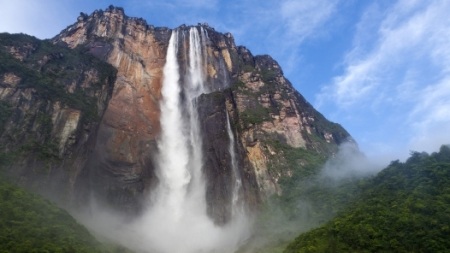 Thác nước Angel là một trong những thác đẹp nhất thế giới 