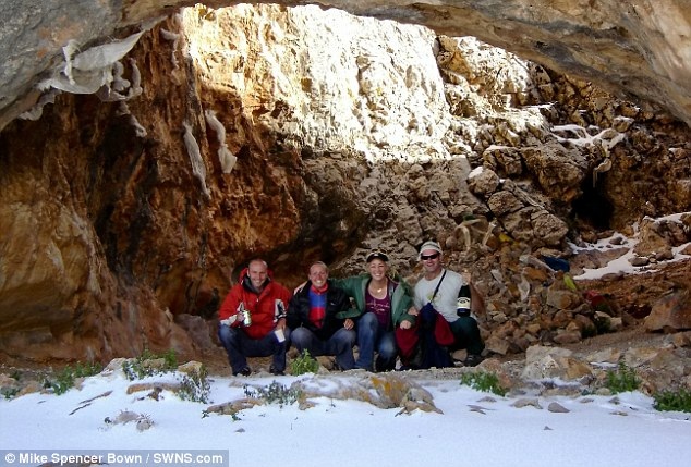 Chuyện về người đàn ông du lịch 195 nước trong hơn 20 năm - 5 Đến thăm Ngôi đền Phật giáo tại Koyoto, Nhật Bản, năm 2009