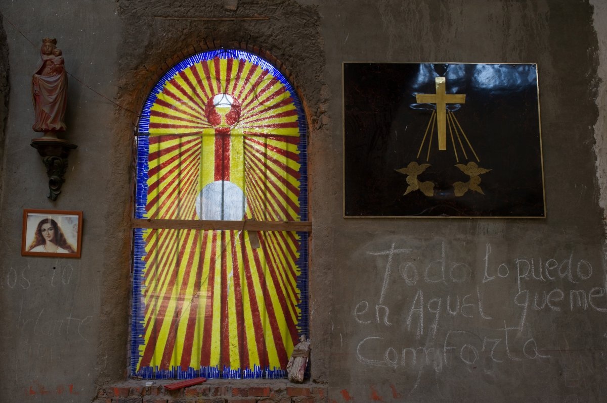 Nghệ thuật trang trí của nhà thờ thể hiện lòng thành
kính của ông Justo với Chúa