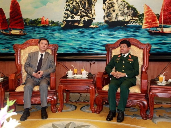 Quân đội Việt-Trung lập đường dây liên lạc bảo mật - 1 Quân đội Việt-Trung lập đường dây liên lạc bảo mật