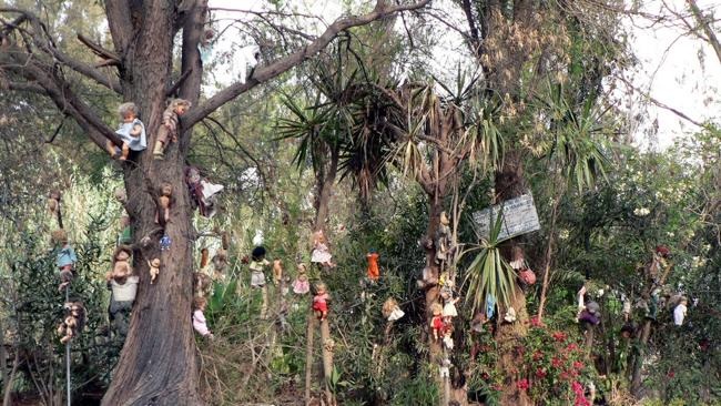 Đến thăm hòn đảo búp bê “ma quái” tại Mexico - 2 Đến thăm hòn đảo búp bê “ma quái” tại Mexico