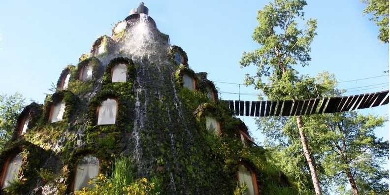 “Ngôi nhà điên” ở Đà Lạt lọt top 3 những phòng khách sạn kỳ lạ nhất thế giới - 9 Khách sạn Hang động Sa mạc (Desert Cave), Nam Úc