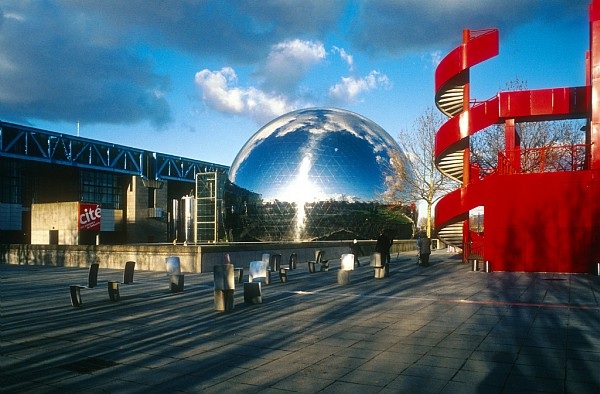 Khám phá Kinh đô ánh sáng Paris mà... không tốn một xu - 2 Bảo tàng Louvre