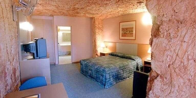 “Ngôi nhà điên” ở Đà Lạt lọt top 3 những phòng khách sạn kỳ lạ nhất thế giới - 10 Khách sạn đảo Propeller, Berlin, Đức: