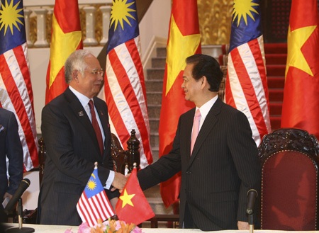Việt Nam-Malaysia thống nhất nâng quan hệ lên tầm đối tác chiến lược - 2 Việt Nam-Malaysia thống nhất nâng quan hệ lên tầm đối tác chiến lược