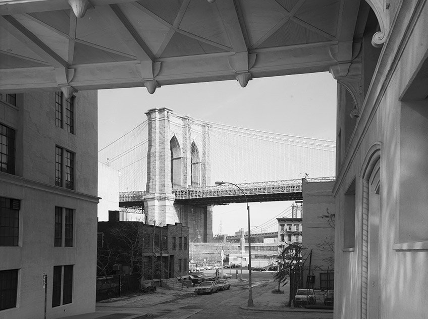 Thú vị bộ ảnh New York "xưa và nay" - 29 Bức ảnh về cây cầu Brooklyn năm 1982