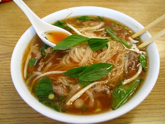 Nơi ẩm thực Việt “ghi điểm” trên đất Mỹ - 7 Một tô phở bò tại Lost Love Lounge
