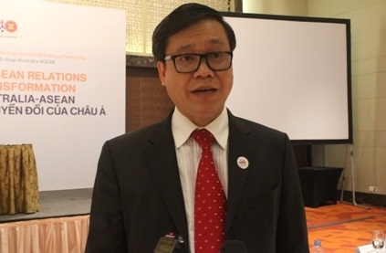 Tiến sỹ Hoàng Anh Tuấn trả lời báo chí sau hội thảo sáng ngày 30/5