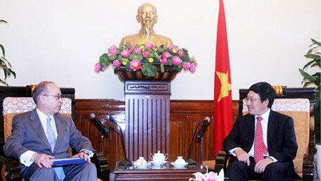 Phó Thủ tướng Phạm Bình Minh tiếp Trợ lý Ngoại trưởng Mỹ Daniel Russel, ngày 8/5