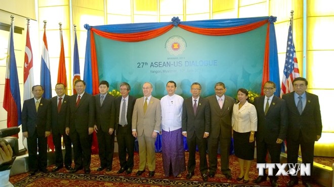 Việt Nam tham dự Đối thoại ASEAN-Hoa Kỳ lần thứ 27 - 1 Các trưởng đoàn dự Đối thoại ASEAN-Hoa Kỳ lần thứ 27 chụp ảnh chung. (Nguồn: TTXVN)