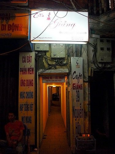 Cà phê trứng Hà Nội, uống một lần để nhớ mãi... - 2 Chia sẻ trên trang du lịch