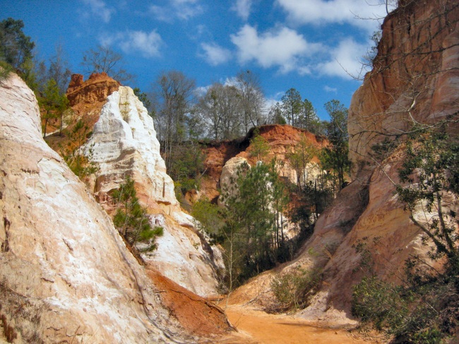 Hồ chứa nước Zeya nằm trên sông Zeya, nước Nga, là kết quả của quá trình xây đập thủy điện Zeya Dam