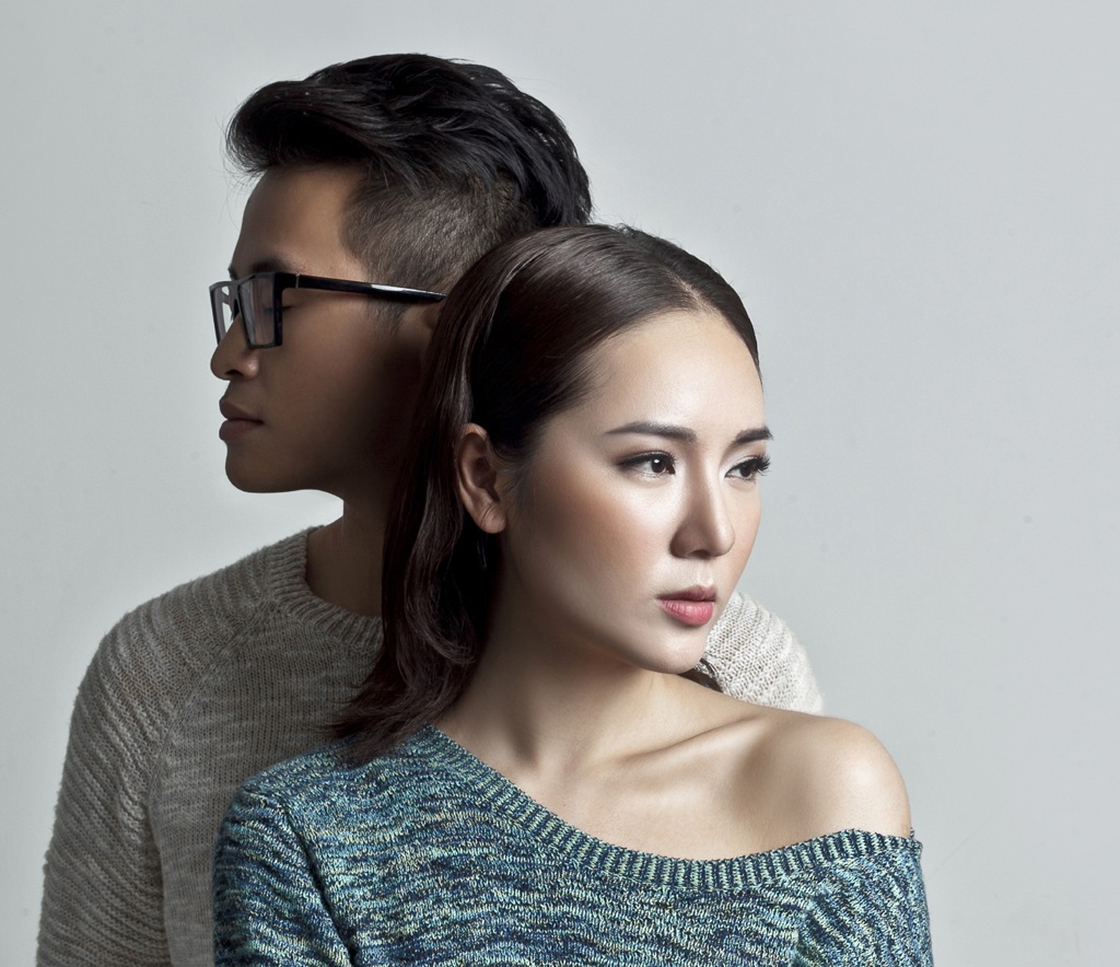 Hà Anh Tuấn - Phương Linh chụp ảnh tình tứ ngày Lễ tình nhân - 7 Bộ ảnh đánh dấu sự hợp tác trở lại của cặp song ca?