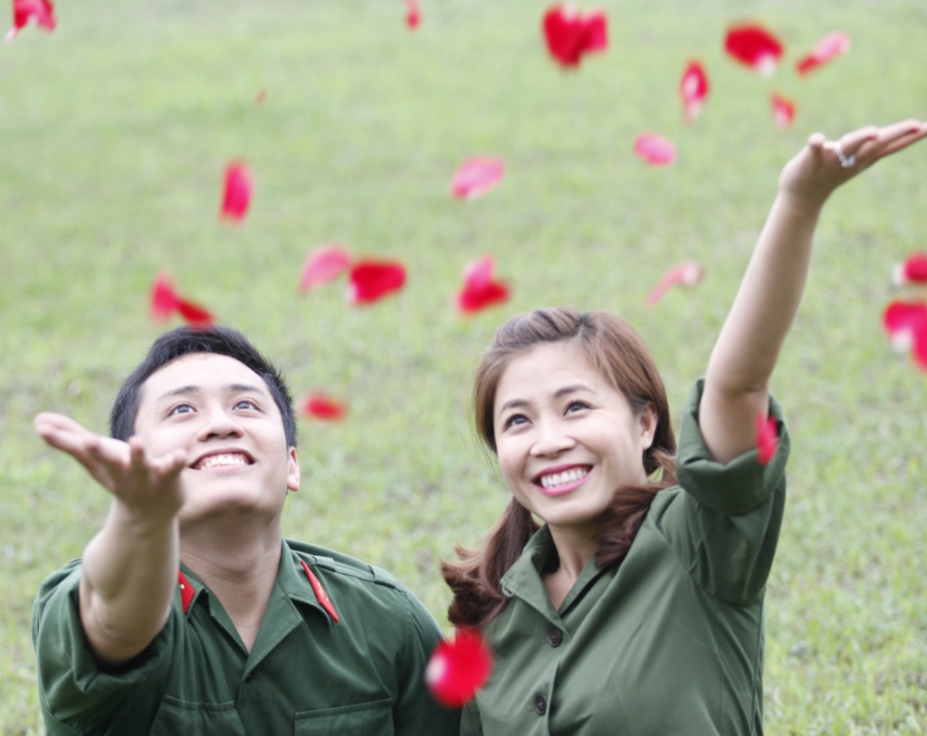Ảnh “độc” về tình yêu của MC “Chúng tôi là chiến sĩ” - 1 H.H