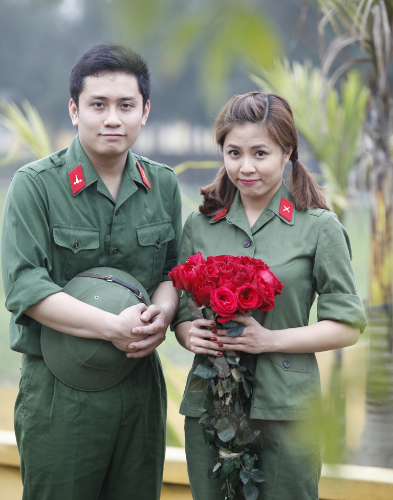 Ảnh “độc” về tình yêu của MC “Chúng tôi là chiến sĩ” - 2 H.H