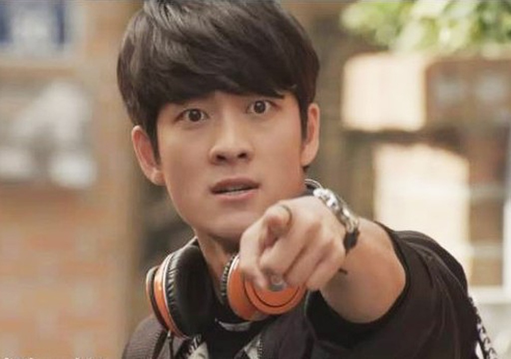 Kang Tae Oh: “Đà Nẵng đẹp tới mức tôi không thể nào quên” - 2 Tạo hình nhân vật Junsu trong phim