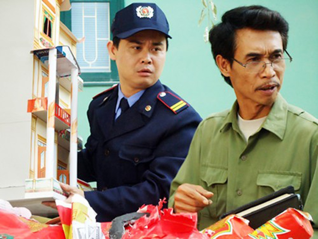 Sự thật chưa biết về nam diễn viên có “gương mặt đau khổ” - 2 6 tuổi, Phú Đôn đã tham gia 2 vở kịch: Hoa pháo và Búp trên cành