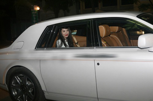 Sao Việt khoe của: Người có thực lực, kẻ “nổ” để chơi trội