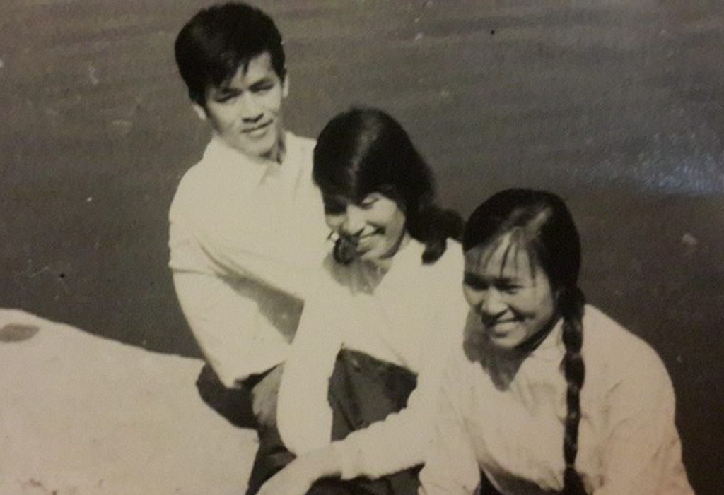 Những chuyện đằng sau bản tin chiến thắng ngày 30/4/1975 - 3 NSƯT Kim Cúc được Đại tướng Võ Nguyên Giáp bắt tay nhân một lần Đại tướng đến thăm Đài tiếng nói VN
