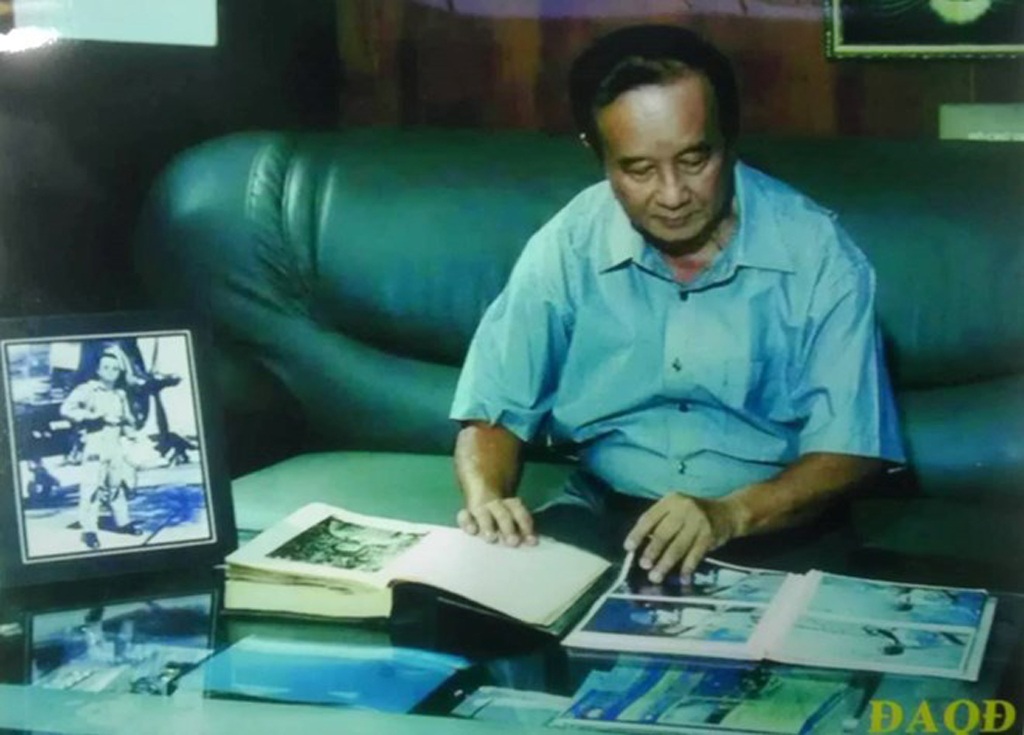 Bộ phim “30-4 - Ngày thống nhất”: Một góc nhìn hòa hợp dân tộc - 1 Một cảnh trong phim với AH LLVTND - Đại tá Nguyễn Thành Trung. Ảnh: T.L