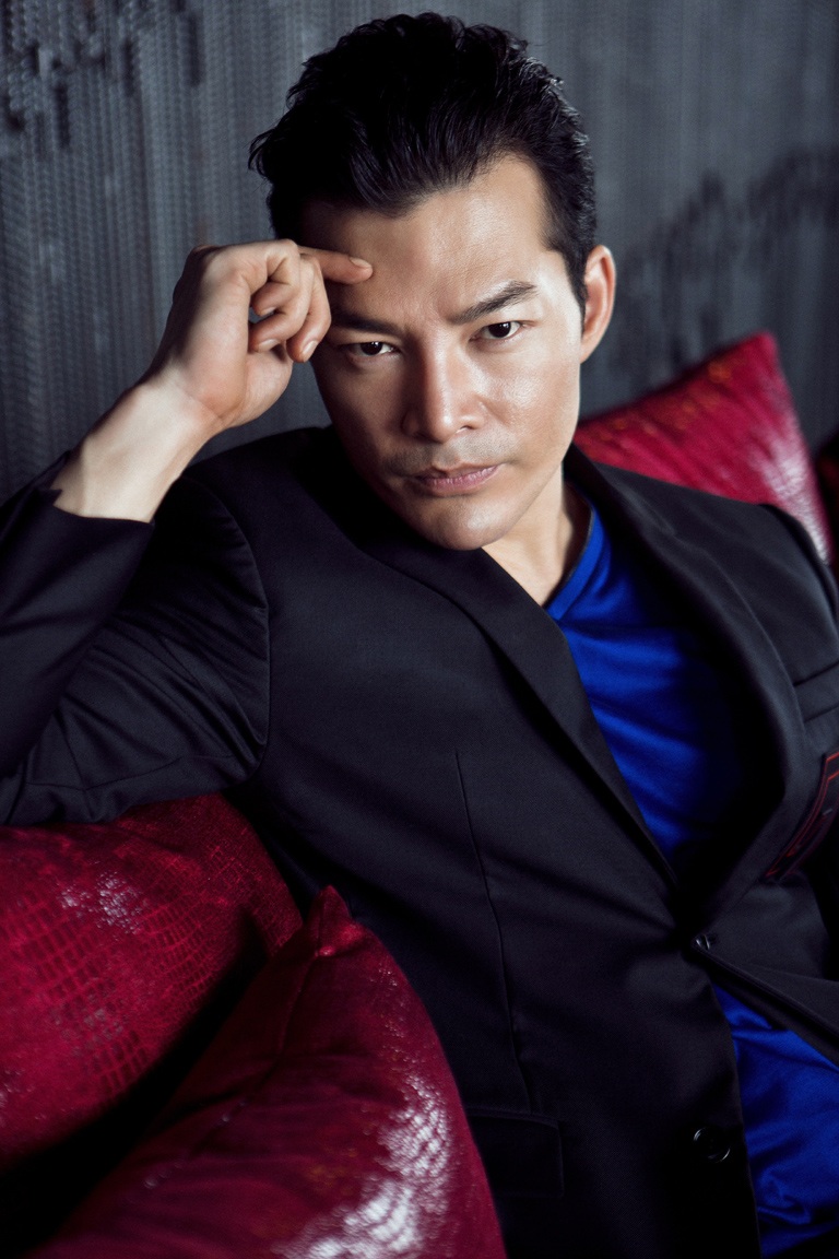 Với Hùng, anh có nghĩ, mình
đã khẳng định được vị trí riêng với điện ảnh...?