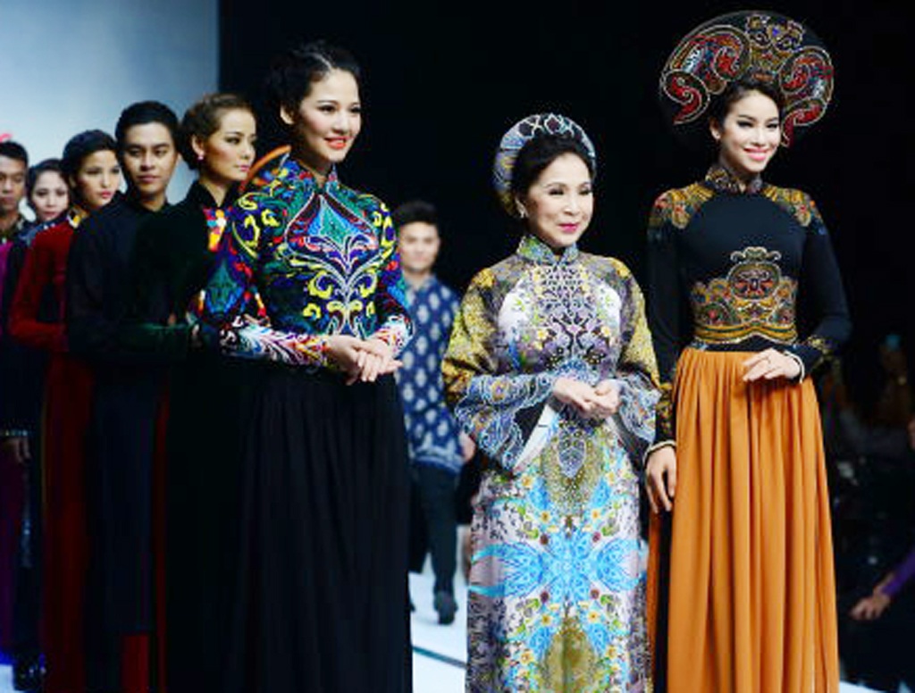NSƯT Kim Xuân bất ngờ được mời làm... người mẫu - 3 NSƯT Kim Xuân khiến người xem bất ngờ