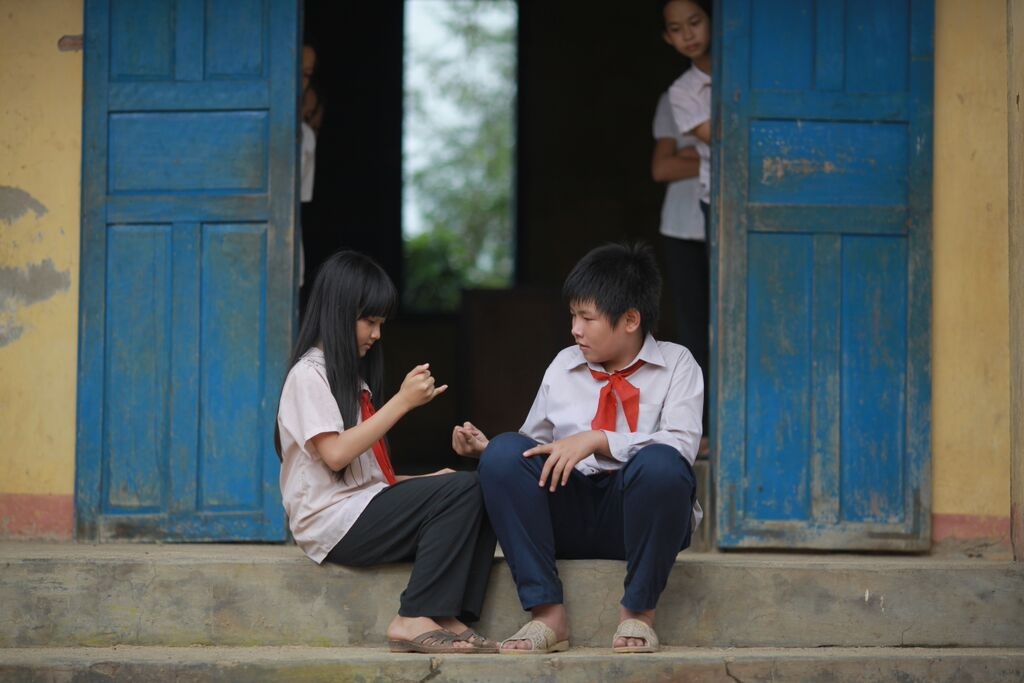 Truyện “Tôi thấy hoa vàng trên cỏ xanh” đắt khách theo phim - 4 Hào Hoa