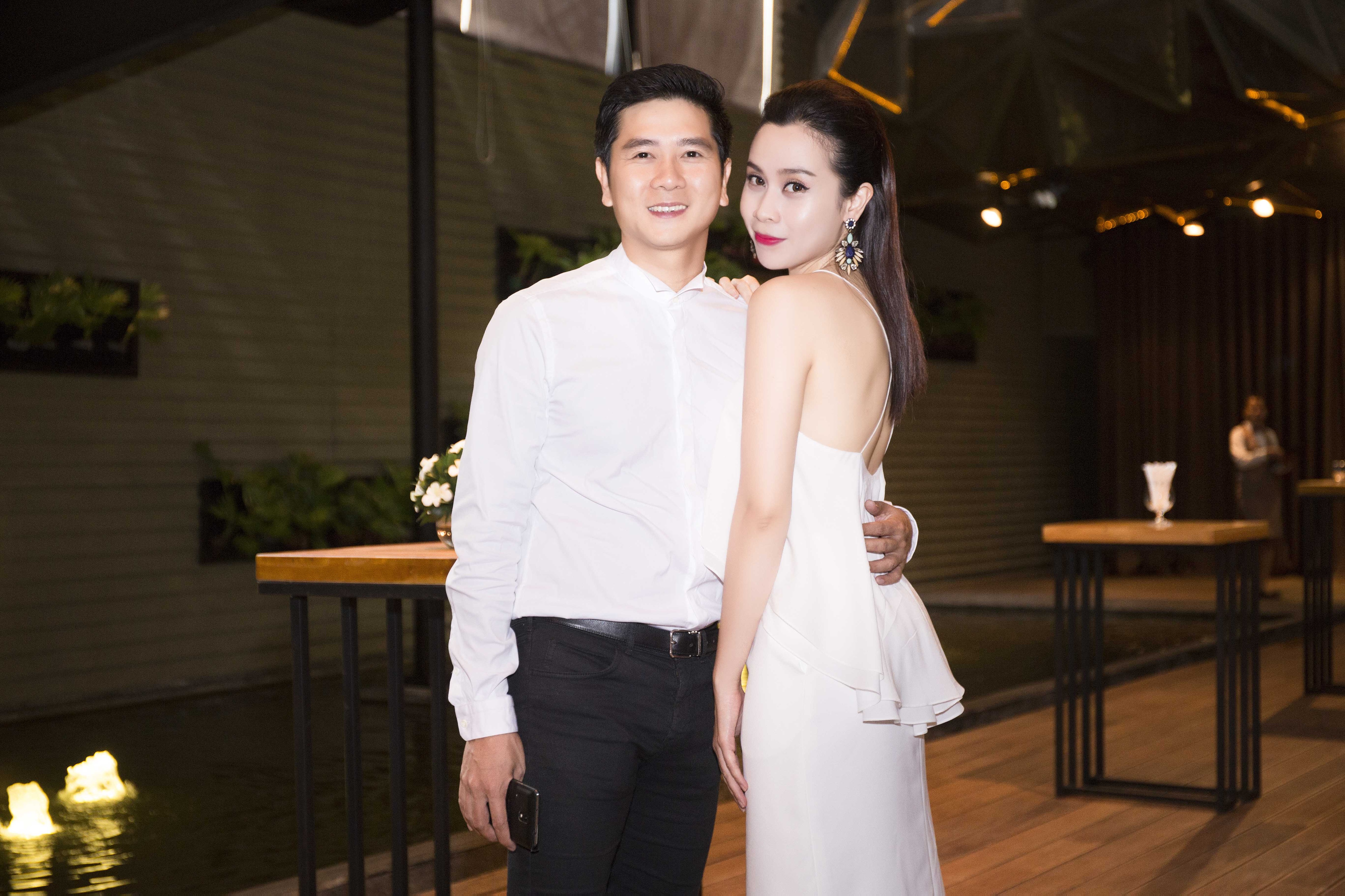 Lưu Hương Giang và Hồ Hoài Anh mặn nồng “tay trong tay” - 4 Lưu Hương Giang ngày càng trẻ đẹp