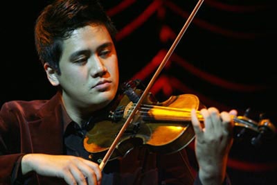 Bùi Công Duy, Trần Mạnh Tuấn sẽ thăng hoa cùng dàn nhạc Giao hưởng VN - 1 Nghệ sĩ violin Bùi Công Duy