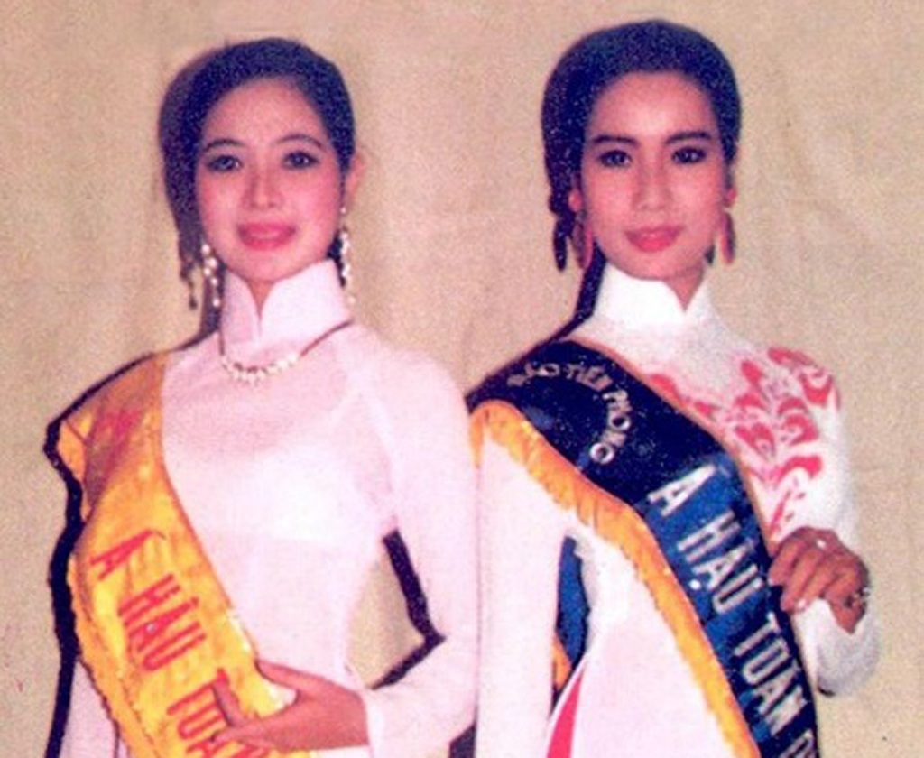 Trịnh Kim Chi trở thành Á hậu đầu tiên được phong tặng danh hiệu NSƯT - 3 Á hậu Trịnh Kim Chi và Á hậu Tô Hương Lan tại cuộc thi Hoa hậu năm 1994.