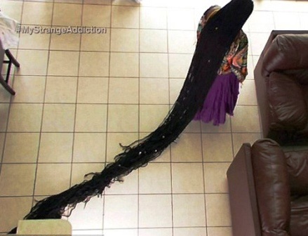 Mỗi ngày Asha mất