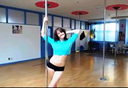 Emma Nicholson tại phòng tập của cô ở thành phố Hull