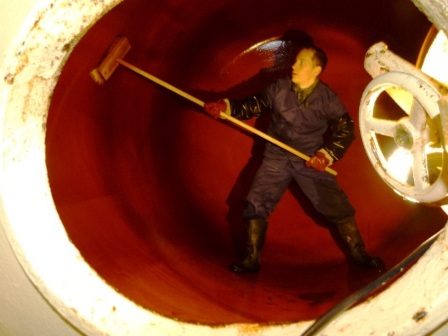  Jan Lachner làm công việc ủ bia rượu ở Cộng hòa Séc