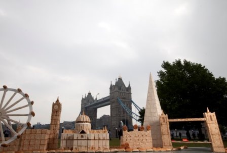 Ấn tượng công trình nổi tiếng London làm bằng bánh - 2 Ấn tượng công trình nổi tiếng London làm bằng bánh