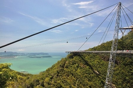 Ấn tượng với chiếc cầu treo giữa trời ở Malaysia - 7 Ấn tượng với chiếc cầu treo giữa trời ở Malaysia