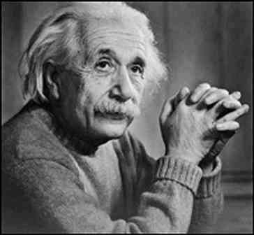 Những bức ảnh đen trắng nổi tiếng được phục chế màu - 21 Albert Einstein