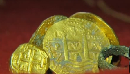 Tìm được kho báu trị giá 300.000 USD