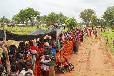 Hầu hết những người tị nạn đã đi bộ từ 3 – 12 ngày
tới cắm trại ở khu vực Yida.