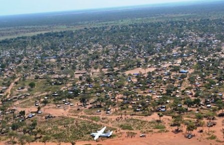 Hầu hết những người tị nạn đã đi bộ từ 3 – 12 ngày
tới cắm trại ở khu vực Yida.