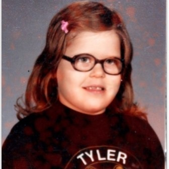 Charity Pierce khi còn bé.