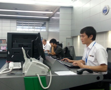 Phút “cân não” tại Trung tâm Chỉ huy khẩn nguy hàng không quốc gia - 3 Mỗi ngày có 1.500 chuyến bay phải