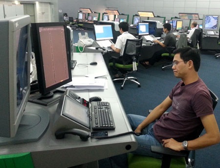 Phút “cân não” tại Trung tâm Chỉ huy khẩn nguy hàng không quốc gia - 4 Mỗi ngày có 1.500 chuyến bay phải