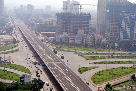 Đường trên cao vành đai 3 Hà Nội, xe được chạy tối đa 100km/h (ảnh: Quang Phong)