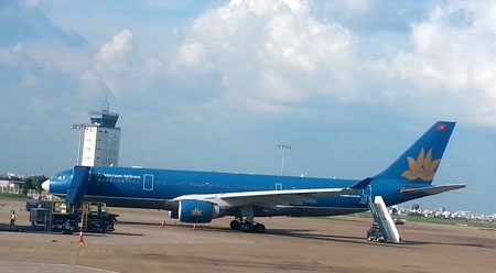 Say rượu, hành khách Nga đánh tiếp viên Vietnam Airlines