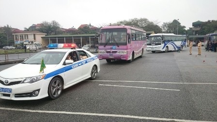 Tập huấn lái xe đưa đón đại biểu sự kiện đối ngoại IPU-132 - 1 Kỹ năng lái xe phục vụ đưa đón các đại biểu IPU - 132 được tập huấn sáng 11/3