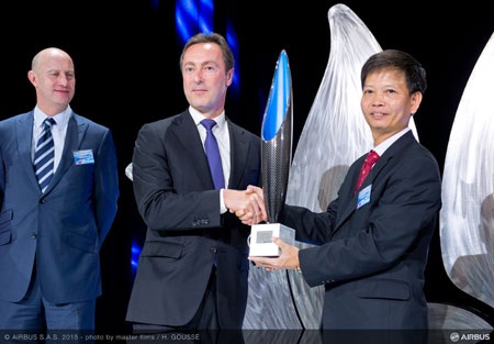 Vietnam Airlines tiếp nhận máy bay Airbus 350 XWB đầu tiên - 2 Tổng Giám đốc Airbus- ông