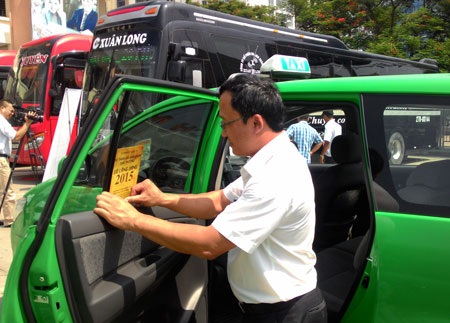 Khởi động giải thưởng “Vô lăng vàng” năm 2015 - 1 Khởi động giải thưởng “Vô lăng vàng” năm 2015